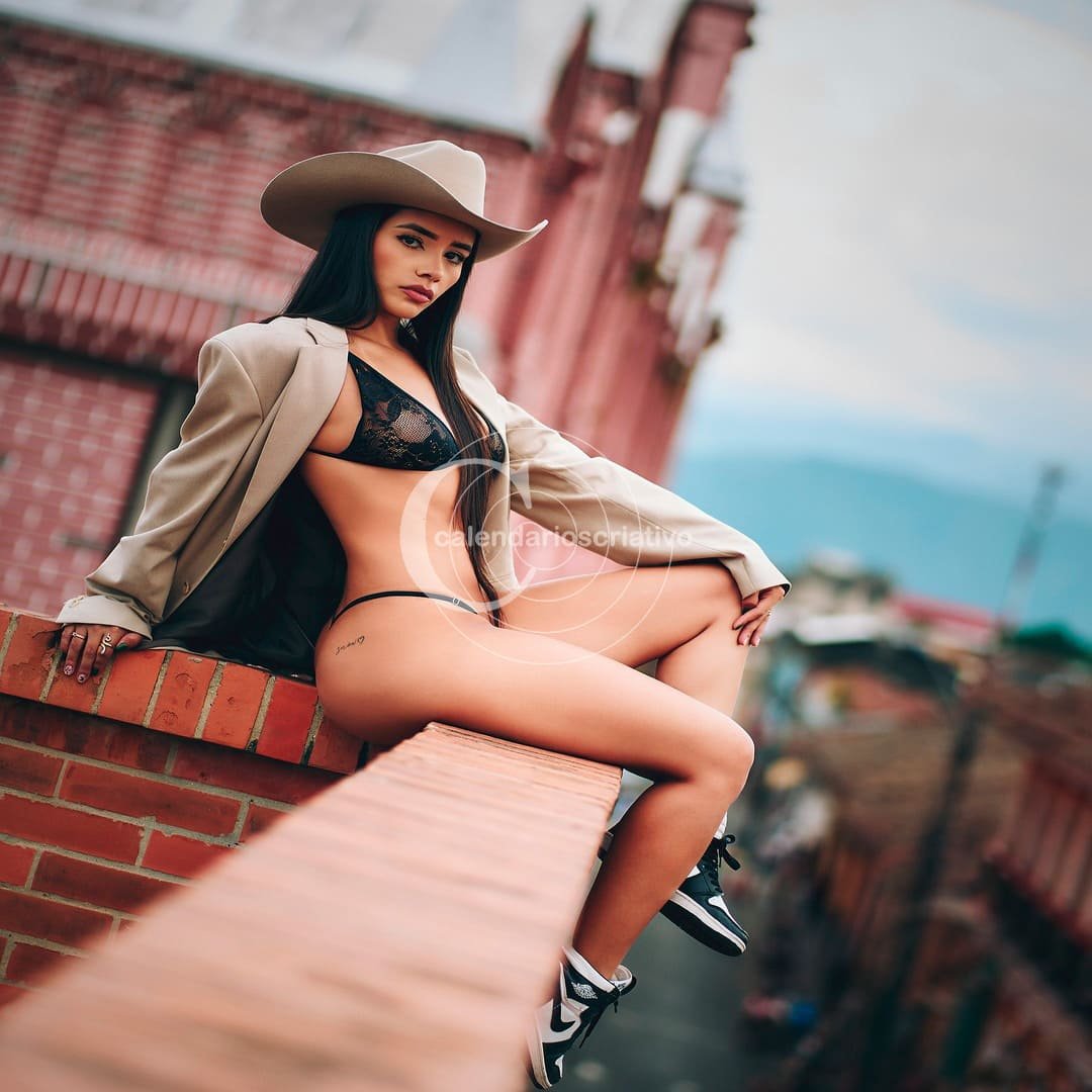 modelo fitness para calendário 2026,,helen valasco